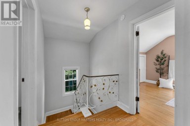 187 WILLINGDON AVENUE, Kingston (Central City East) Ontario