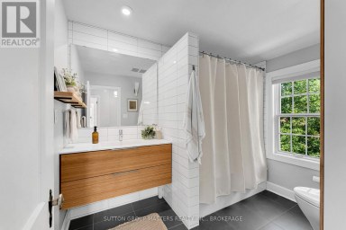 187 WILLINGDON AVENUE, Kingston (Central City East) Ontario