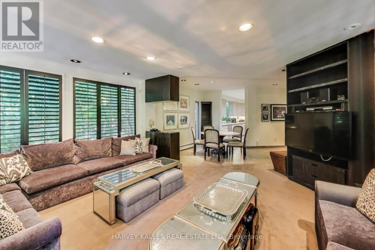 103 VESTA DRIVE, Toronto (Forest Hill South), Ontario, M5P2Z8