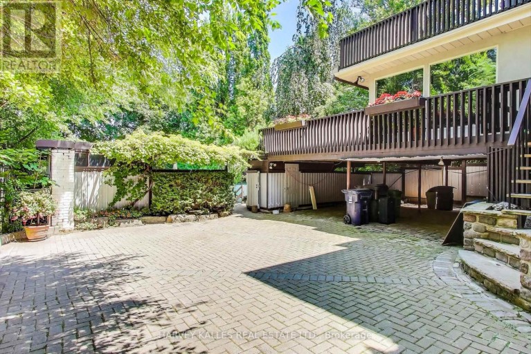 103 VESTA DRIVE, Toronto (Forest Hill South), Ontario, M5P2Z8