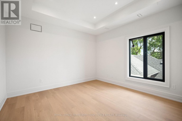 272 HORSHAM AVENUE, Toronto (Willowdale West), Ontario, M2R1G4