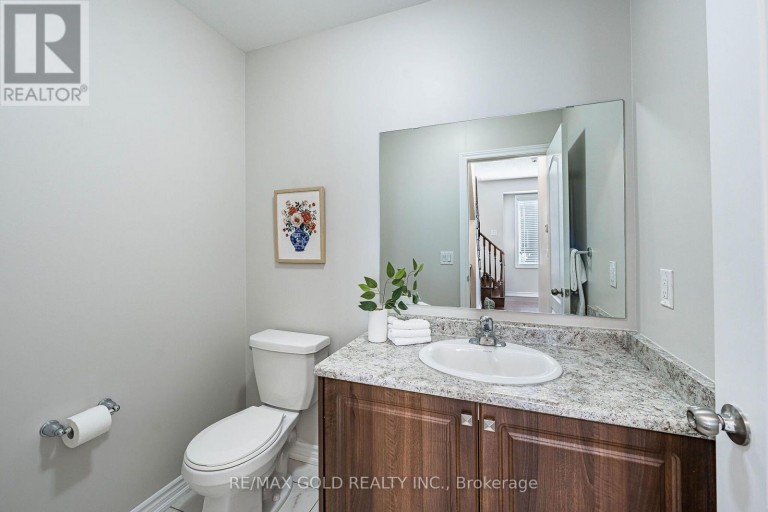 2 COSBURY LANE, Caledon, Ontario, L7C4H2