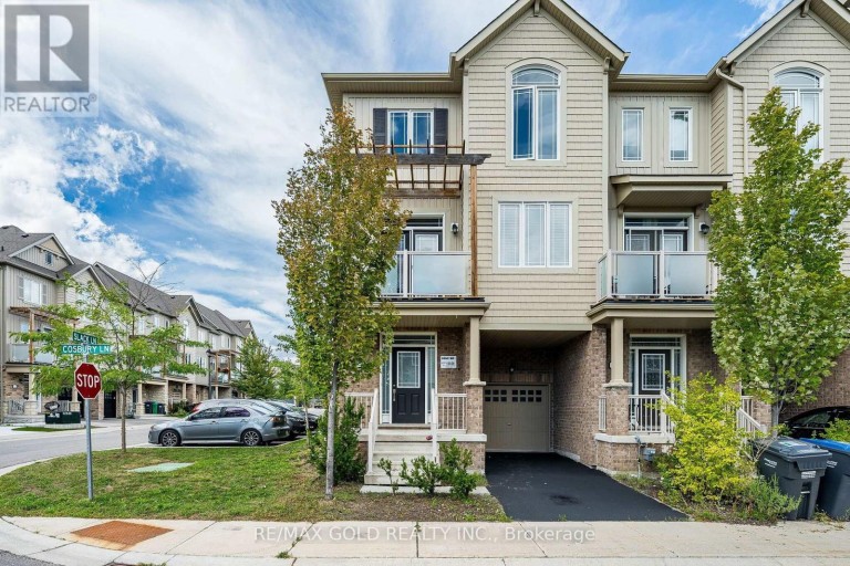 2 COSBURY LANE, Caledon, Ontario, L7C4H2