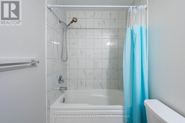 2 COSBURY LANE, Caledon, Ontario, L7C4H2
