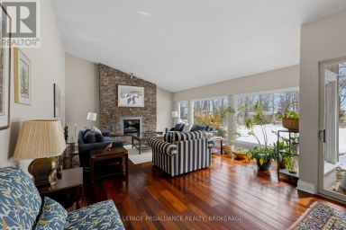 27 RIVERSIDE DRIVE, Kingston (Kingston East (Incl CFB Kingston)) Ontario