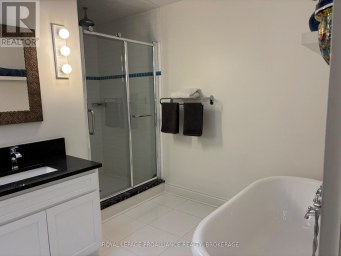 27 RIVERSIDE DRIVE, Kingston (Kingston East (Incl CFB Kingston)) Ontario