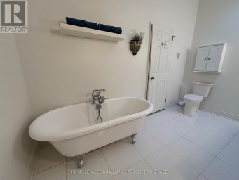27 RIVERSIDE DRIVE, Kingston (Kingston East (Incl CFB Kingston)) Ontario