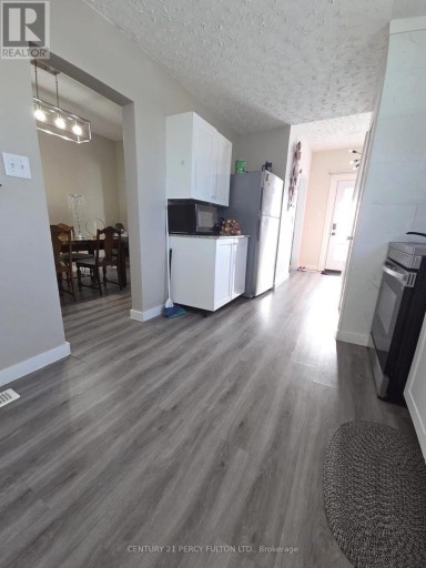 130 STIRTON STREET, Hamilton (Gibson), Ontario, L8L6G2