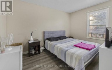 130 STIRTON STREET Hamilton (Gibson) Ontario photo 14