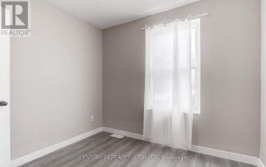 130 STIRTON STREET Hamilton (Gibson) Ontario photo 15