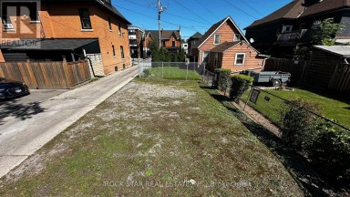 356 BARTON STREET E Hamilton (Landsdale) Ontario photo 8