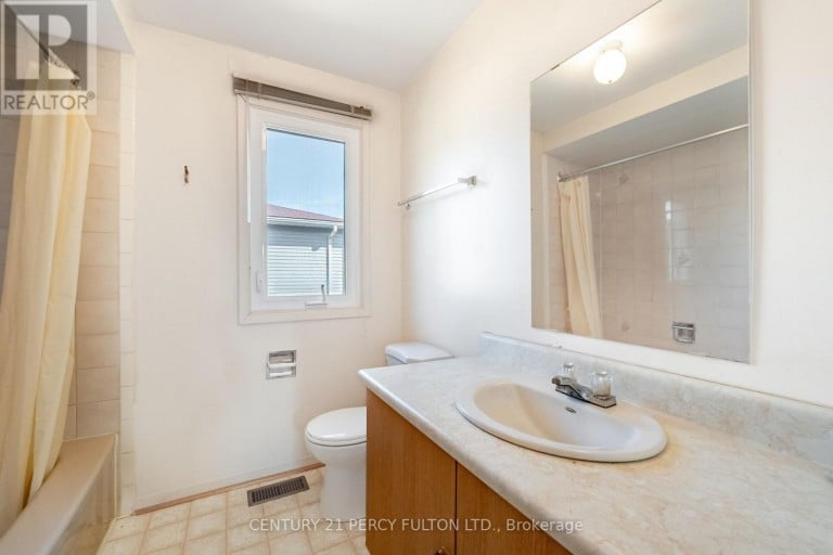 2 PENNYBROOK LANE, Toronto (Agincourt South-Malvern West), Ontario, M1S4X1