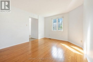 2 PENNYBROOK LANE Toronto (Agincourt South-Malvern West) Ontario photo 3