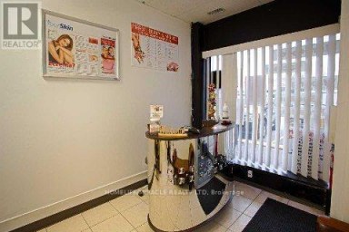 1515 BIRCHMOUNT ROAD Toronto (Dorset Park) Ontario photo 3