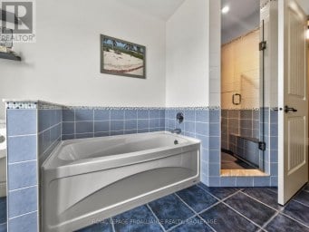 3994 HOWES ROAD, Kingston (City North Of 401) Ontario