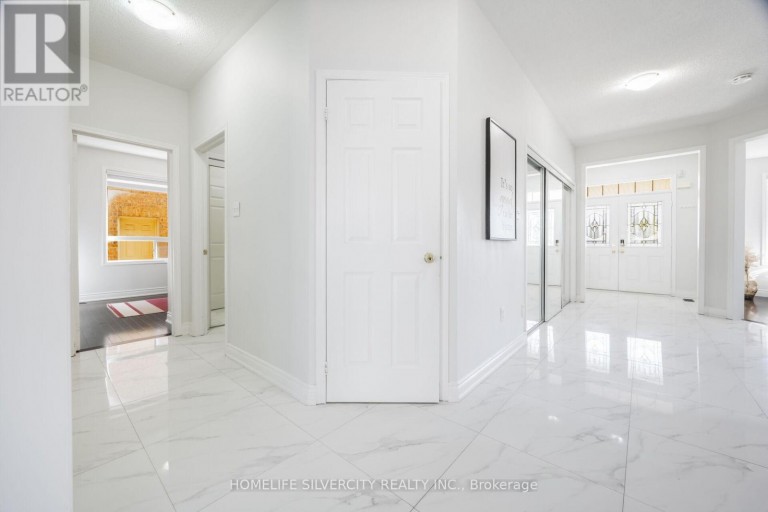 25 VAN HOOF CRESCENT, Brampton (Vales of Castlemore), Ontario, L6P1S7