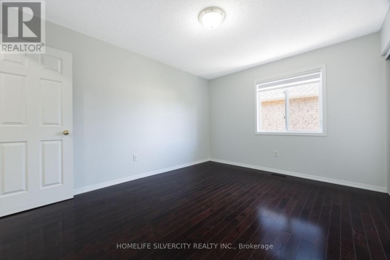 25 VAN HOOF CRESCENT, Brampton (Vales of Castlemore), Ontario, L6P1S7