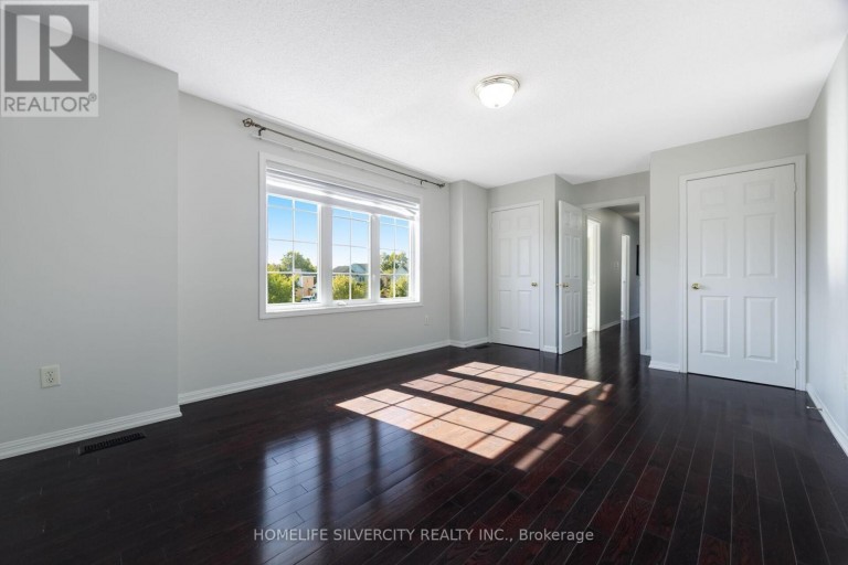 25 VAN HOOF CRESCENT, Brampton (Vales of Castlemore), Ontario, L6P1S7