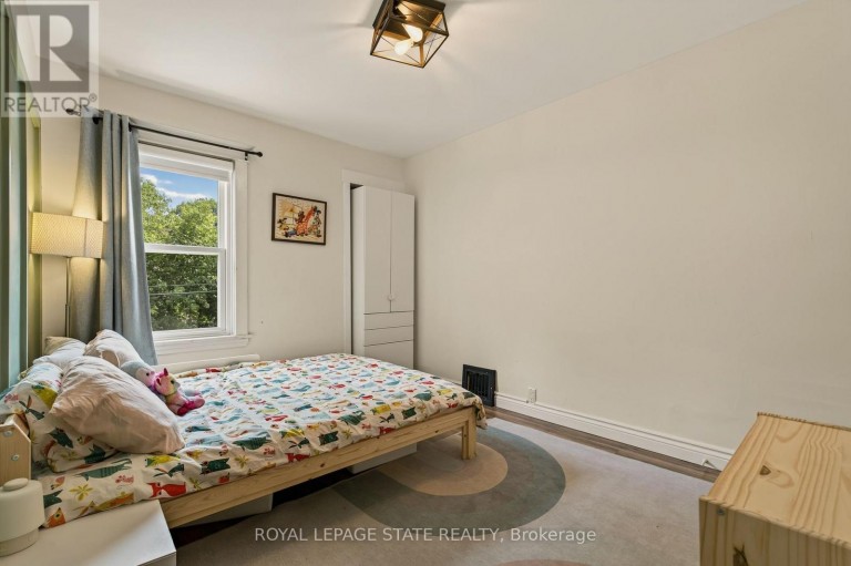 72 GARSIDE AVENUE N, Hamilton (Homeside), Ontario, L8H4W3
