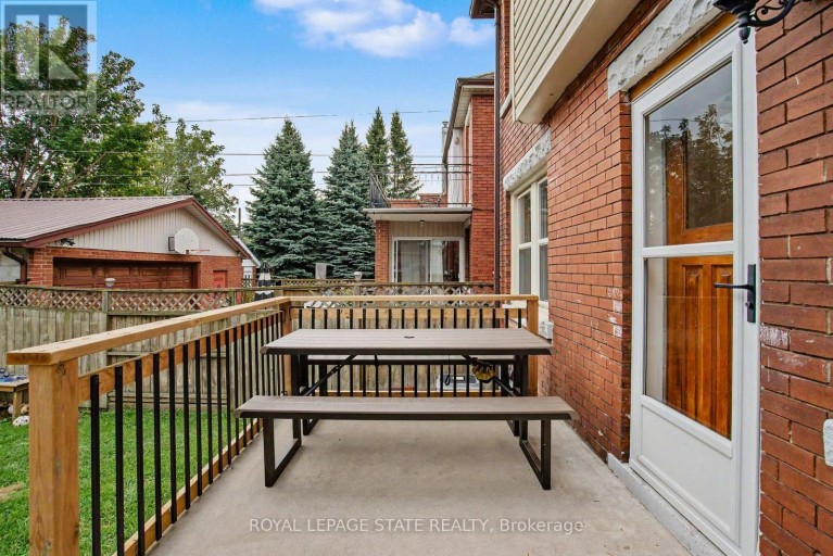 72 GARSIDE AVENUE N, Hamilton (Homeside), Ontario, L8H4W3