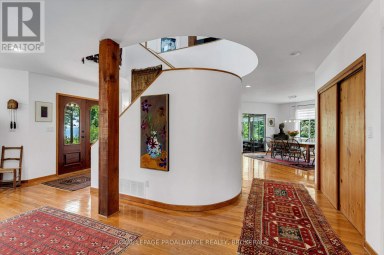 2576 HOWE ISLAND DRIVE, Frontenac Islands (Howe Island) Ontario