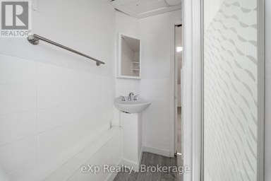 188 DUNDAS STREET W Quinte West (Trenton Ward) Ontario photo 21