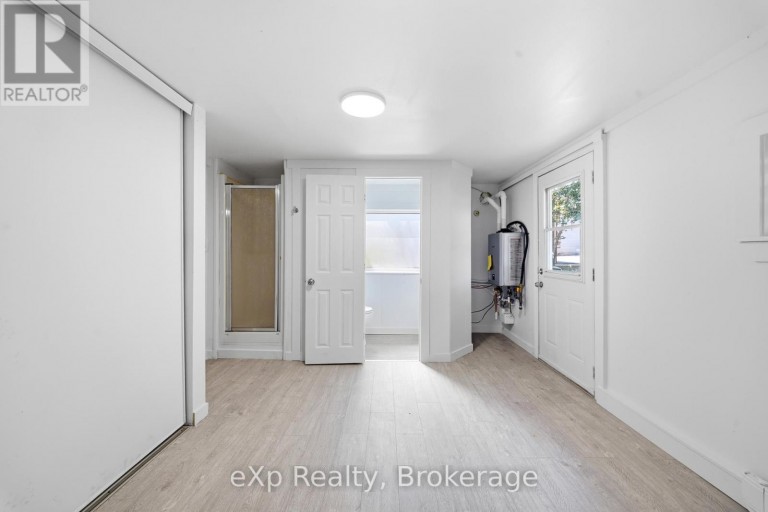 188 DUNDAS STREET W, Quinte West (Trenton Ward), Ontario, K8V3R2