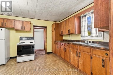 361 BOND STREET Cobourg Ontario photo 21