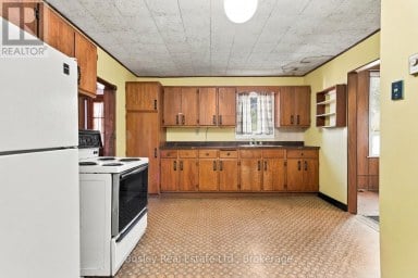 361 BOND STREET Cobourg Ontario photo 22