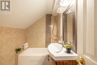 307 FOURTH STREET W Collingwood Ontario photo 19