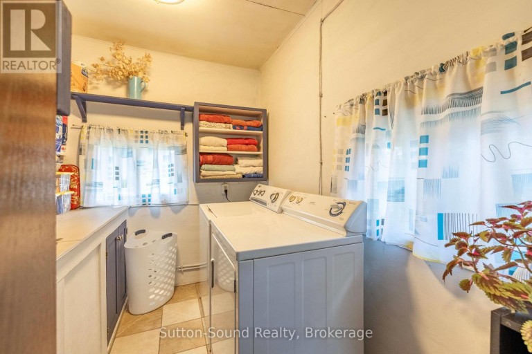 307 FOURTH STREET W, Collingwood, Ontario, L9Y3B2