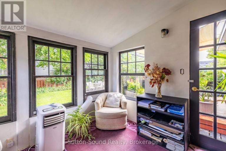 307 FOURTH STREET W, Collingwood, Ontario, L9Y3B2