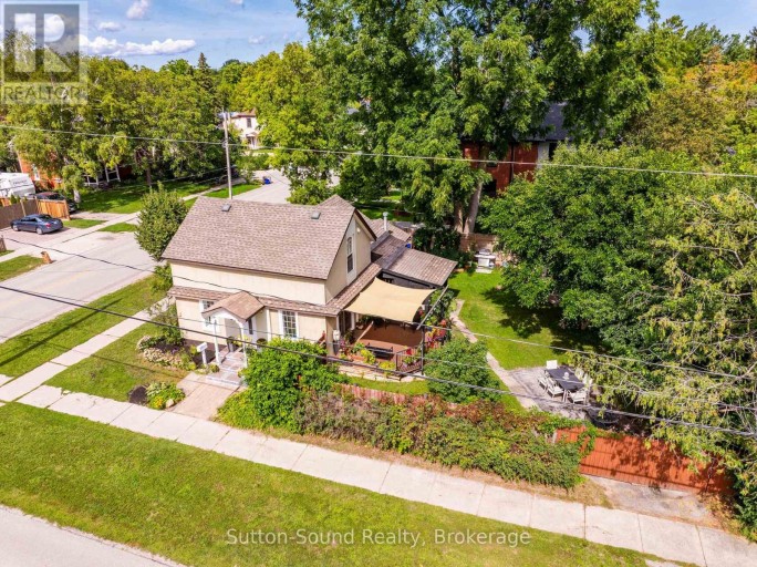 307 FOURTH STREET W, Collingwood, Ontario, L9Y3B2