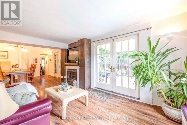307 FOURTH STREET W, Collingwood, Ontario, L9Y3B2