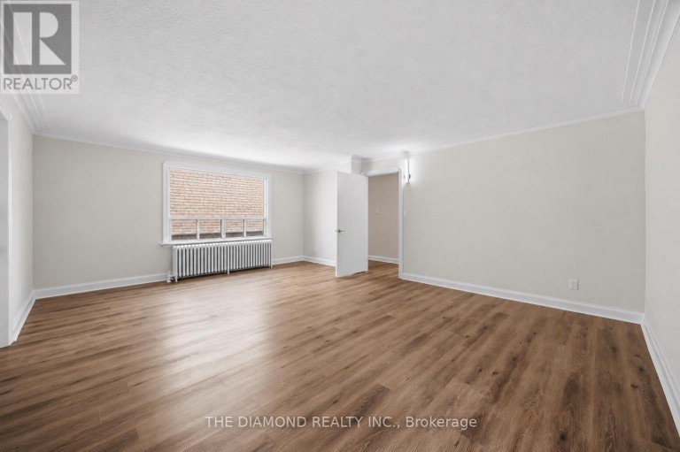 1958A EGLINTON AVENUE W, Toronto (Briar Hill-Belgravia), Ontario, M6E2J8