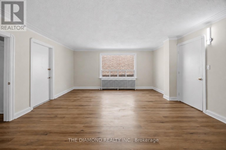 1958A EGLINTON AVENUE W, Toronto (Briar Hill-Belgravia), Ontario, M6E2J8