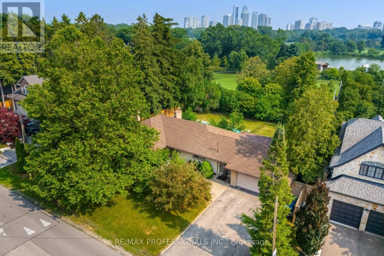 55 BYWOOD DRIVE, Toronto (Princess-Rosethorn), Ontario, M9A1M1