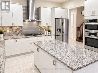 11 HERTONIA STREET Brampton (Toronto Gore Rural Estate) Ontario photo 4