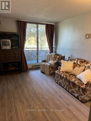 102 - 120 ELGIN STREET W, Oshawa (O'Neill), Ontario, L1G1S7