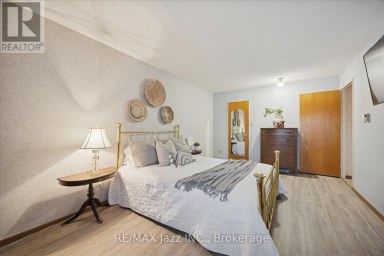 102 - 120 ELGIN STREET W Oshawa (O'Neill) Ontario photo 8