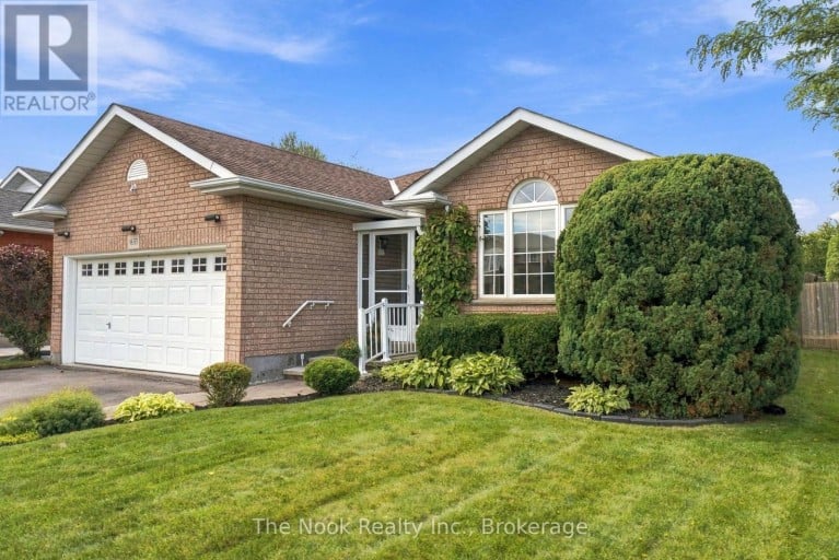 1633 ERINDALE CRESCENT, Oshawa (Samac), Ontario, L1G8A4