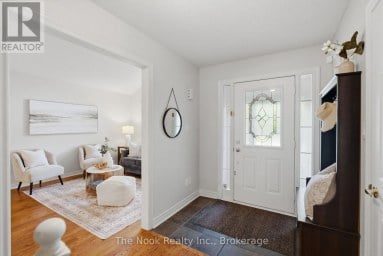 1633 ERINDALE CRESCENT Oshawa (Samac) Ontario photo 5