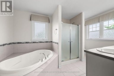 1397 WATERSIDE WAY, Kingston (Kingston East (Incl Barret Crt)) Ontario