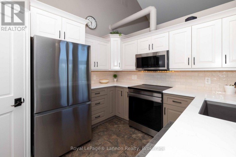 401 BARRIE DRIVE, Thunder Bay, Ontario, P7K0J6