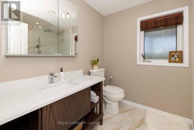 401 BARRIE DRIVE Thunder Bay Ontario photo 41
