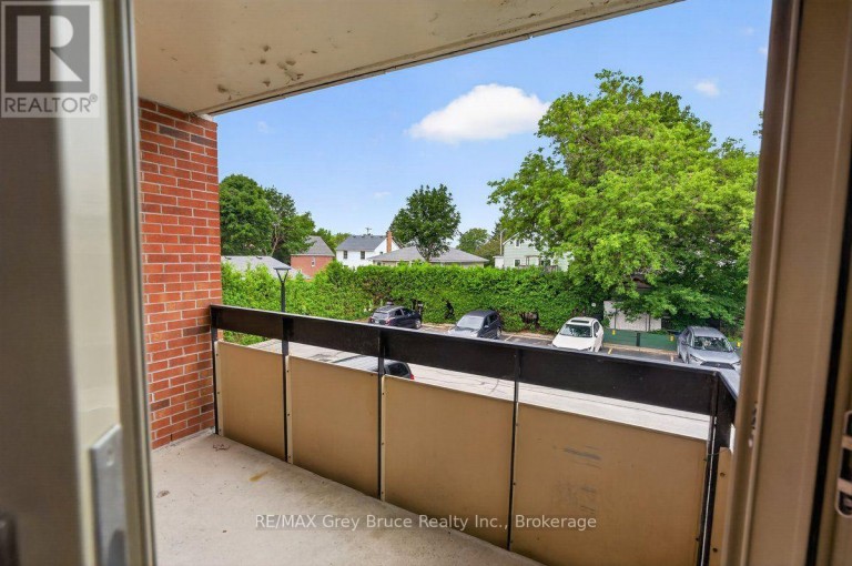 208 - 860 9TH STREET, Owen Sound, Ontario, N4K1R2