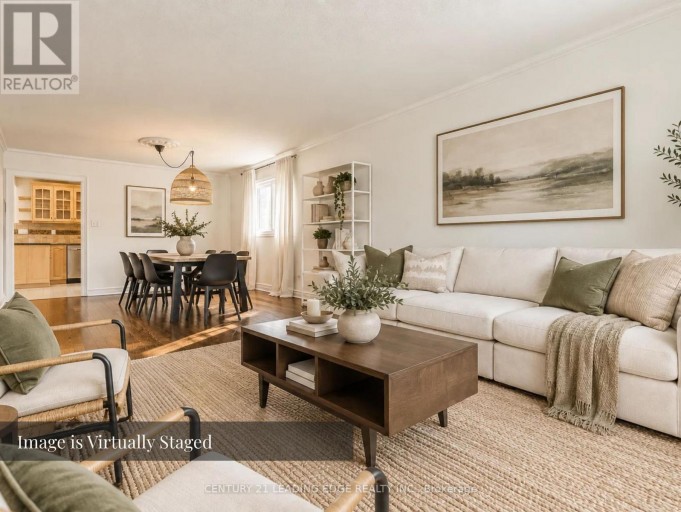 21 MCQUAID COURT, East Gwillimbury (Holland Landing), Ontario, L9N1E8
