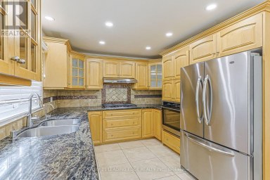 21 MCQUAID COURT East Gwillimbury (Holland Landing) Ontario photo 20