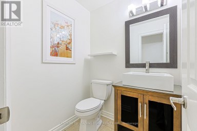 21 MCQUAID COURT East Gwillimbury (Holland Landing) Ontario photo 24