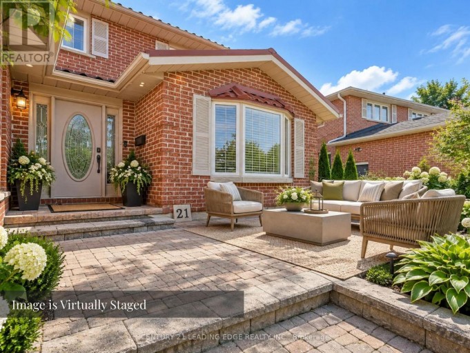 21 MCQUAID COURT, East Gwillimbury (Holland Landing), Ontario, L9N1E8